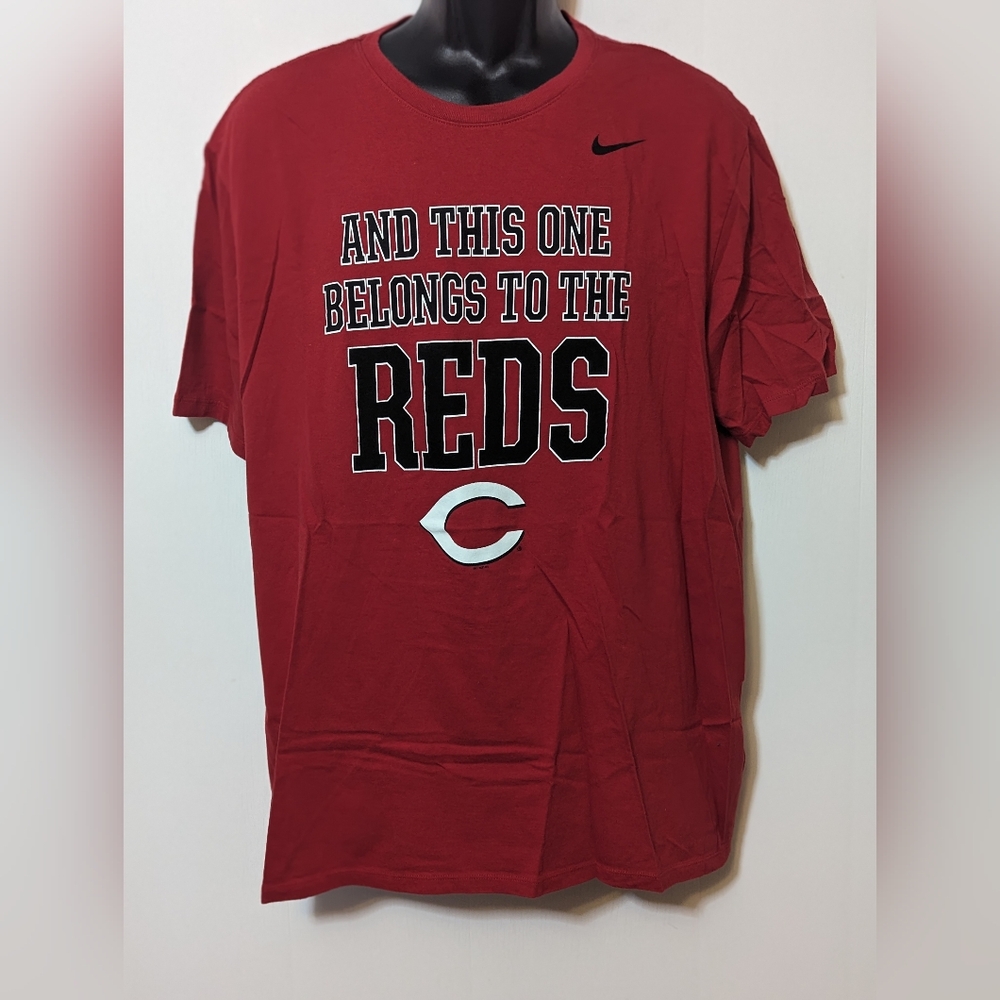Men's Nike MLB Cincinnati Reds Graphic Print Shirt Red T-shirt Size XXL